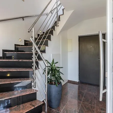 Casa de hóspedes Hvar De Luxe 3*