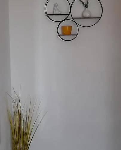 赫瓦尔德鲁克西公寓酒店 3*