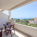 Hvar De Luxe Гостевой дом