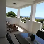 Hvar De Luxe 3*