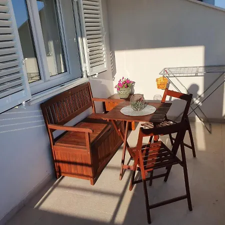Hvar De Luxe