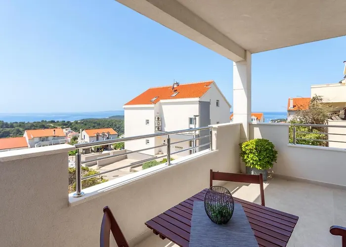 Hvar De Luxe Konukevi